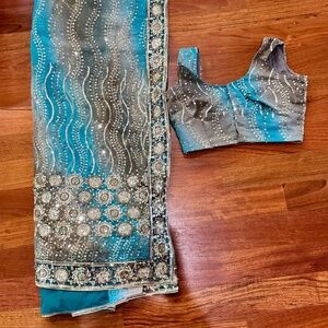 ✨ UNIQUE Teal & Brown Sequined Sari with Blouse✨